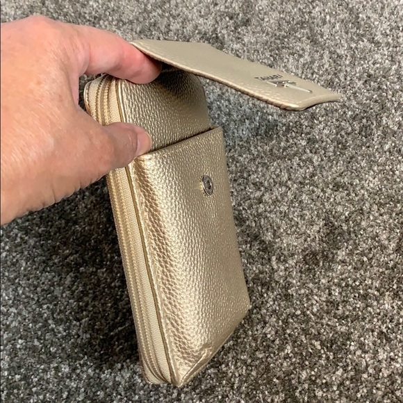 NWOT Tahari Crossbody Mini Bag - Picture 5 of 13